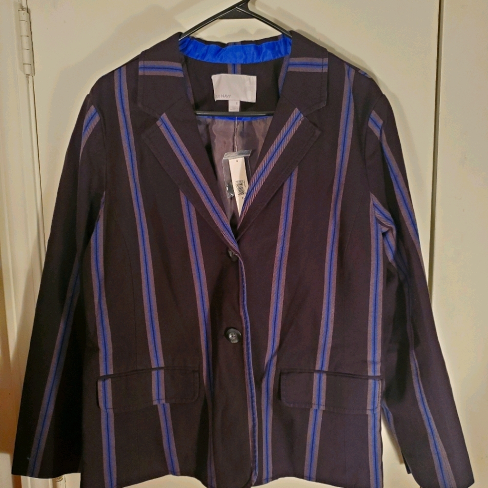 2/$25 MemorialDay Sale 🥨2 for$30 Blue and Black Striped Blazer